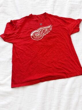Reebok Red Detroit Wings Logo Tee